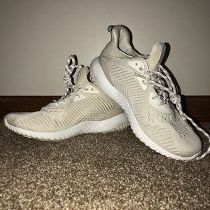 Adidas ⚠️ Cream athletic shoes